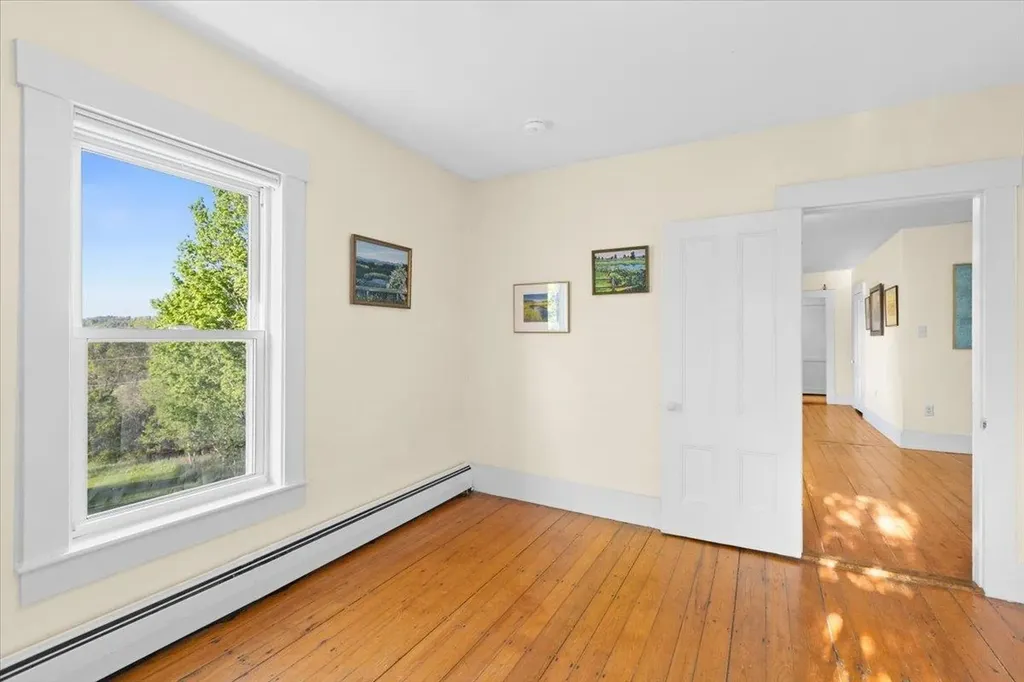 61 Braeburn Lane Barnet VT 05821