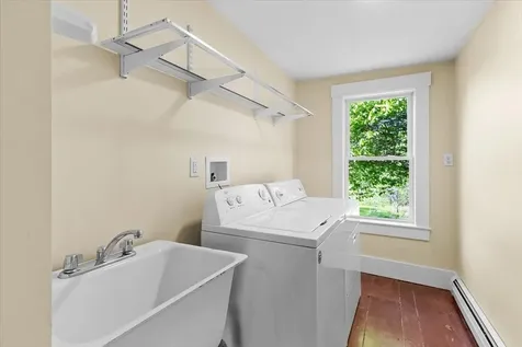 61 Braeburn Lane Barnet VT 05821