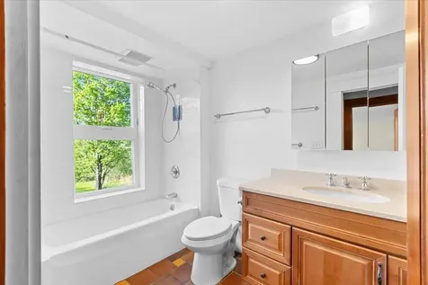 61 Braeburn Lane Barnet VT 05821