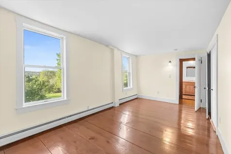 61 Braeburn Lane Barnet VT 05821