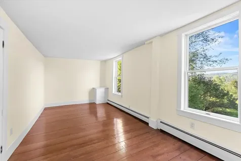61 Braeburn Lane Barnet VT 05821