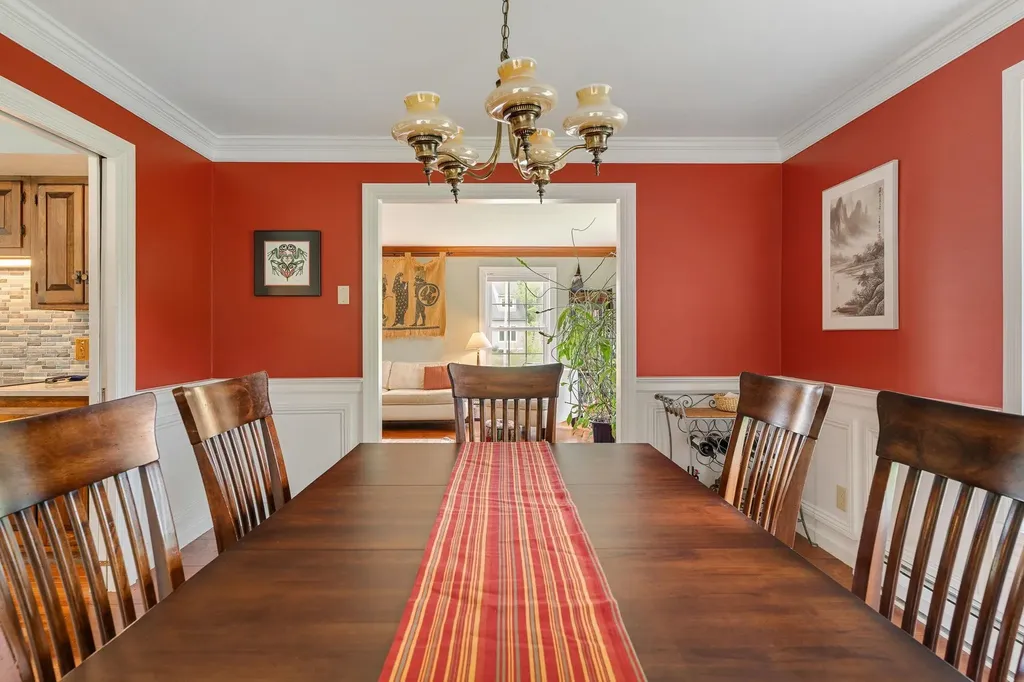 17 Brook Drive Burlington VT 05408