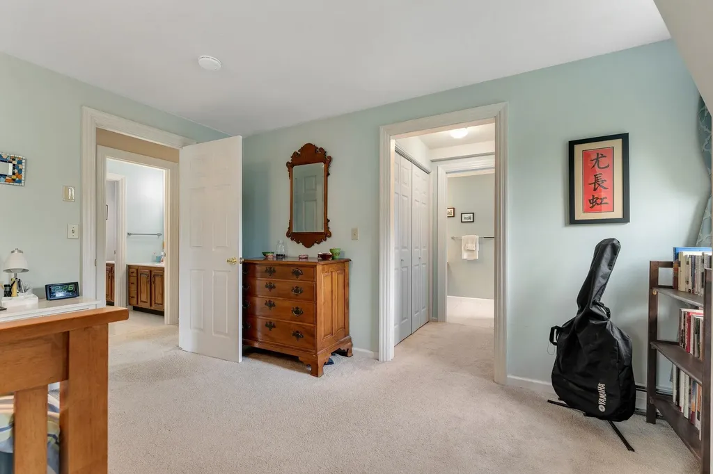 17 Brook Drive Burlington VT 05408