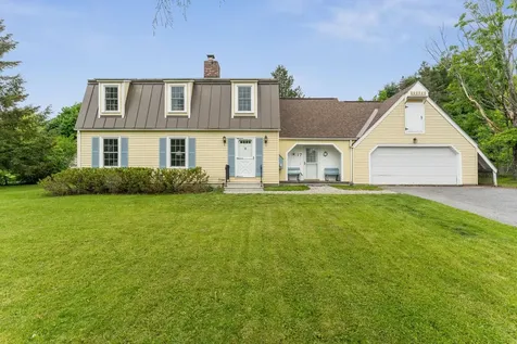 17 Brook Drive Burlington VT 05408