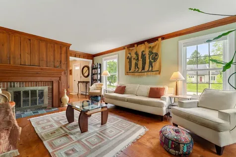 17 Brook Drive Burlington VT 05408
