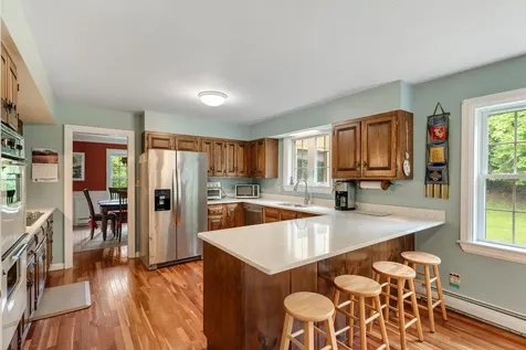 17 Brook Drive Burlington VT 05408