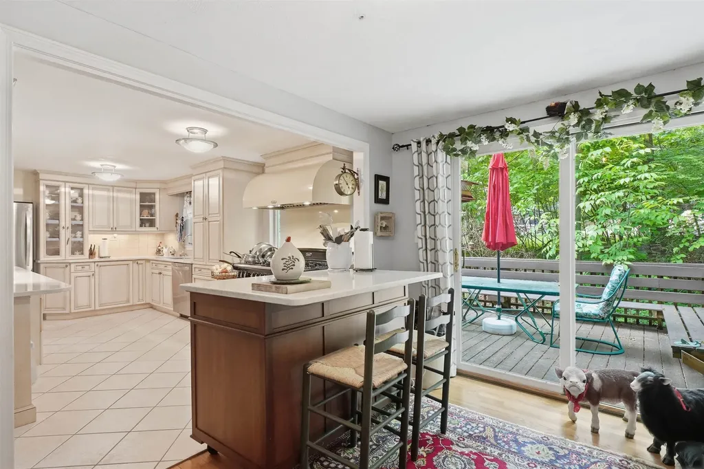 17 Rolling Ridge Road Windham NH 03087