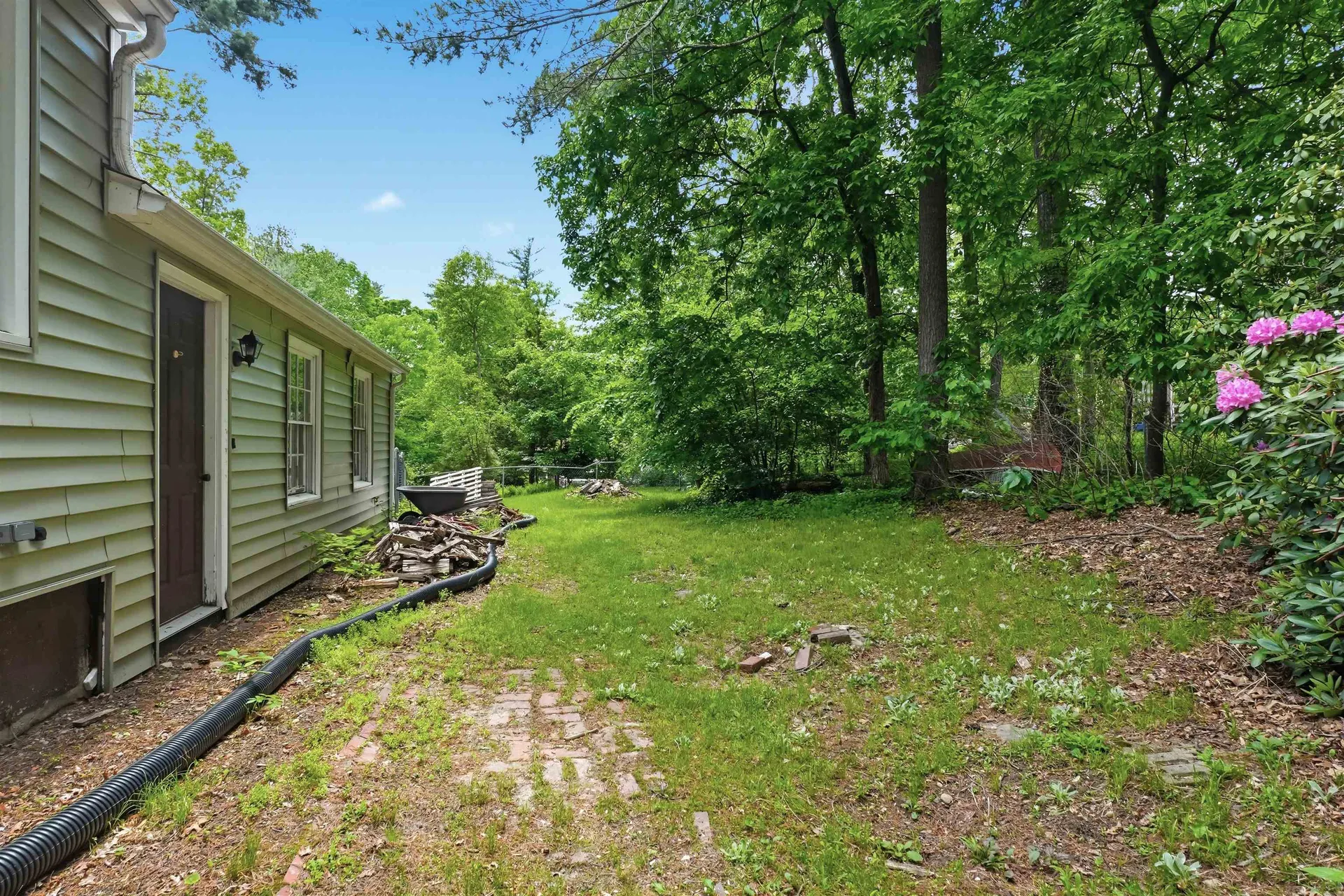 17 Rolling Ridge Road Windham NH 03087