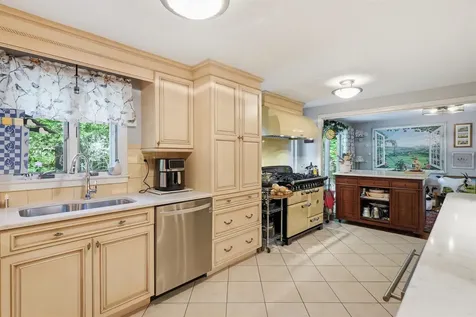17 Rolling Ridge Road Windham NH 03087