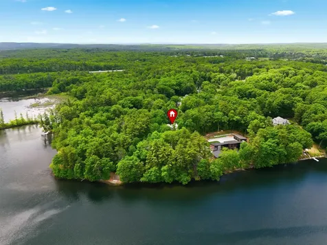 17 Rolling Ridge Road Windham NH 03087