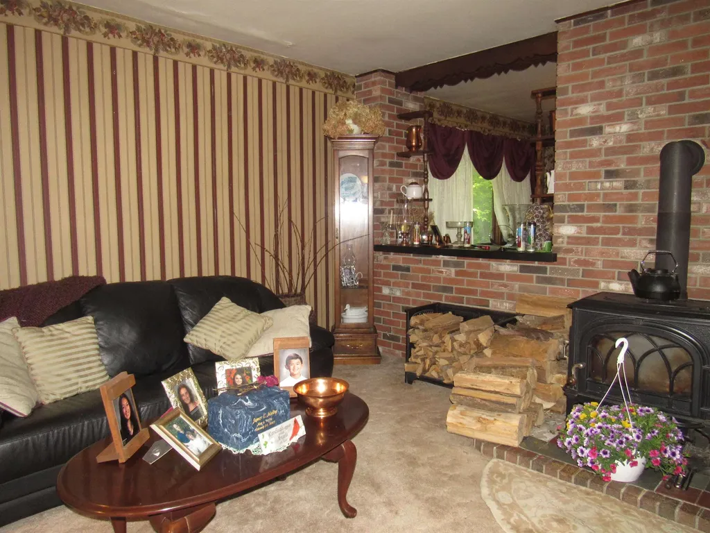 96 Stagecoach Drive Newport City VT 05855
