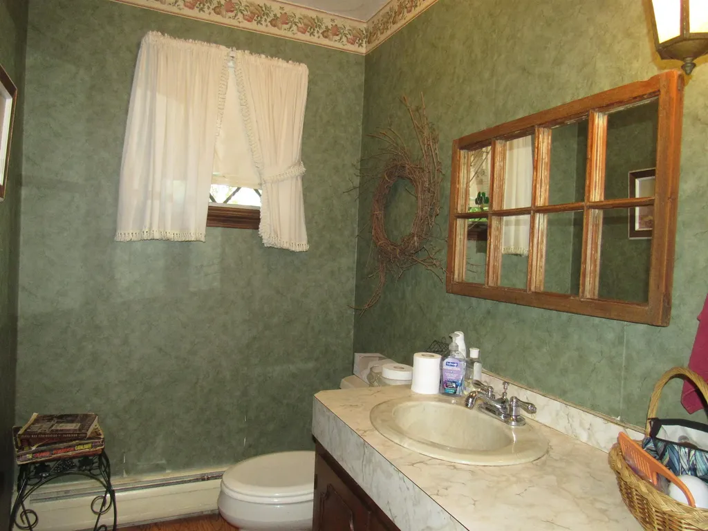 96 Stagecoach Drive Newport City VT 05855