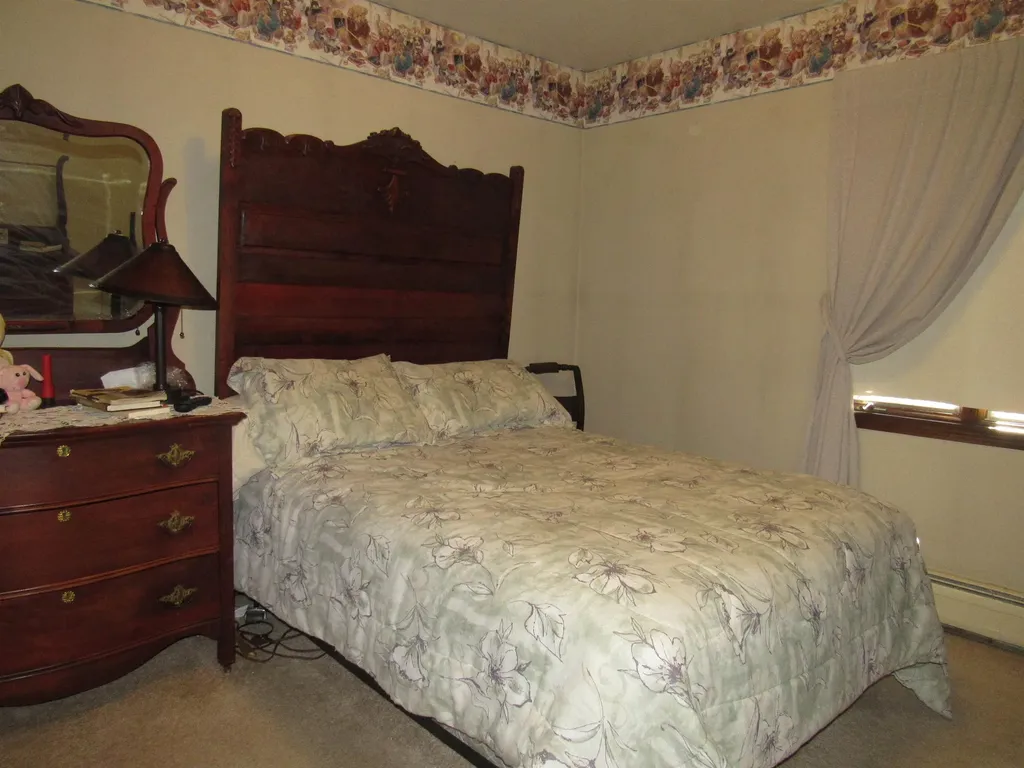 96 Stagecoach Drive Newport City VT 05855