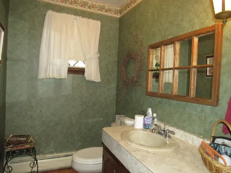 96 Stagecoach Drive Newport City VT 05855