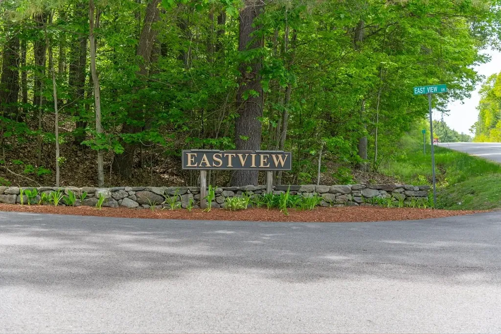 503 Eastview Drive Wilton NH 03086