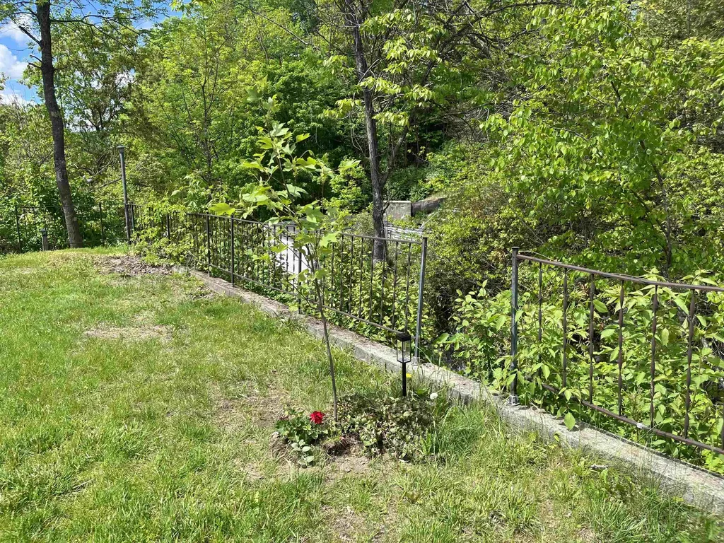 88 Mill Hill Barnet VT 05821