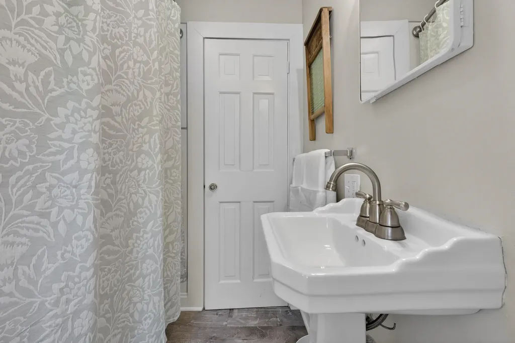 12 Wildemere Terrace Concord NH 03301