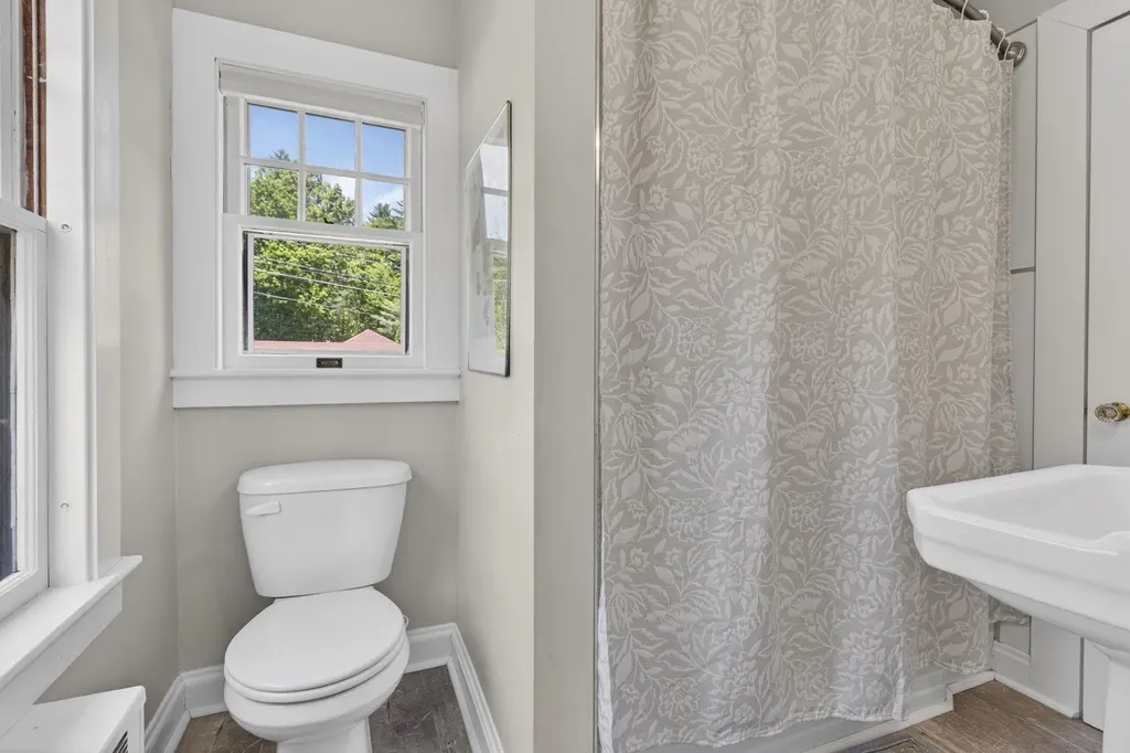 12 Wildemere Terrace Concord NH 03301