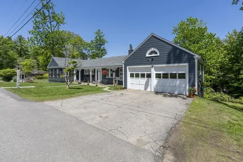 12 Wildemere Terrace Concord NH 03301