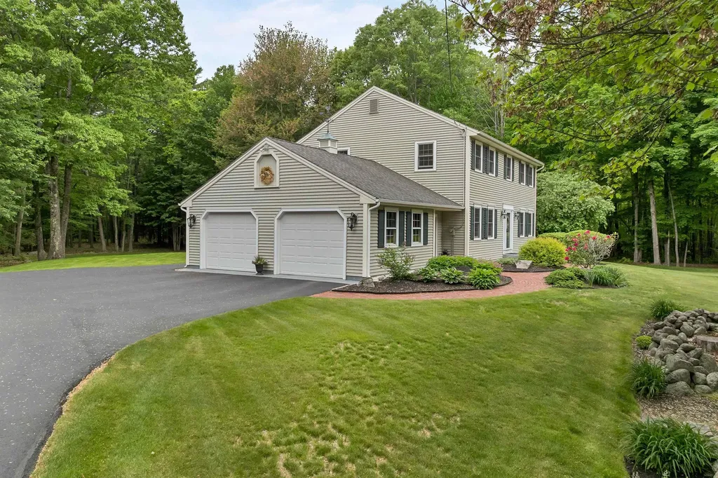 66 Knox Road Bow NH 03304