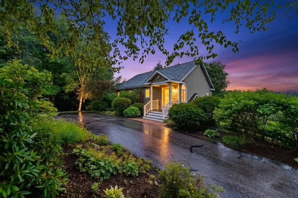 3 Linkside Drive Thornton NH 03285