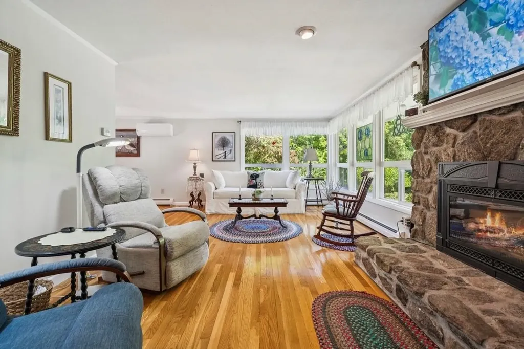139 Belknap Avenue Newport NH 03773