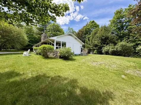 139 Belknap Avenue Newport NH 03773