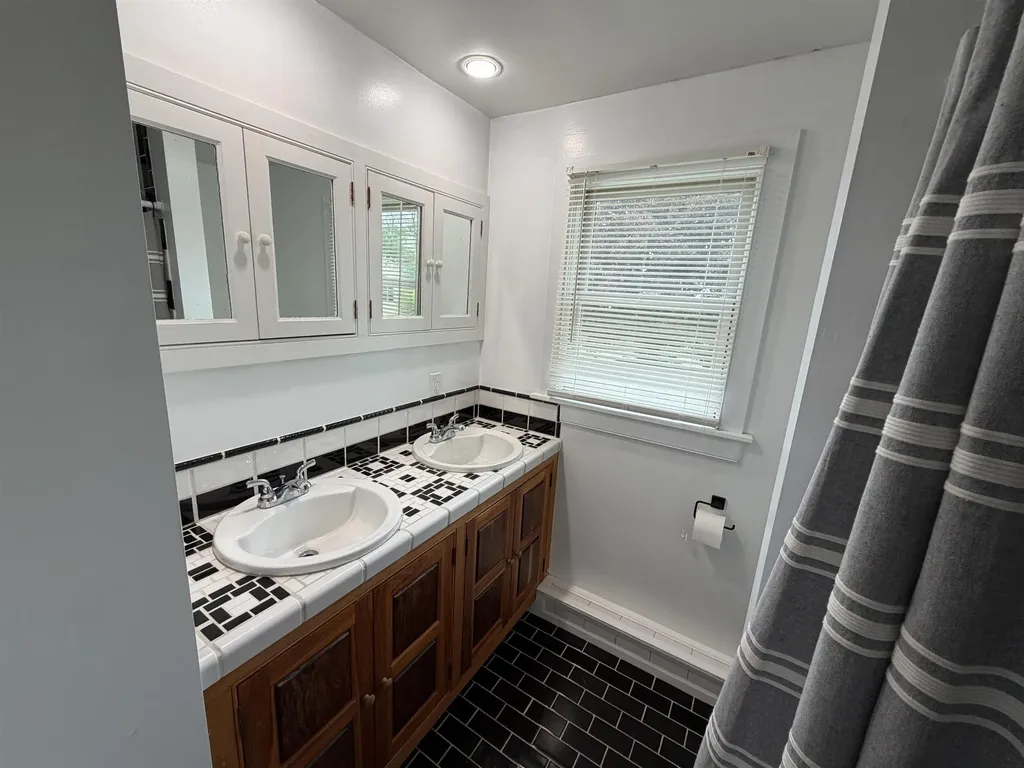 1300 Smith Street Shoreham VT 05770