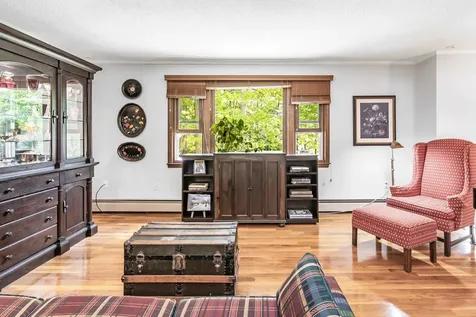 6 Currier Drive Londonderry NH 03053