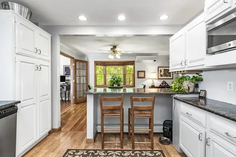 6 Currier Drive Londonderry NH 03053