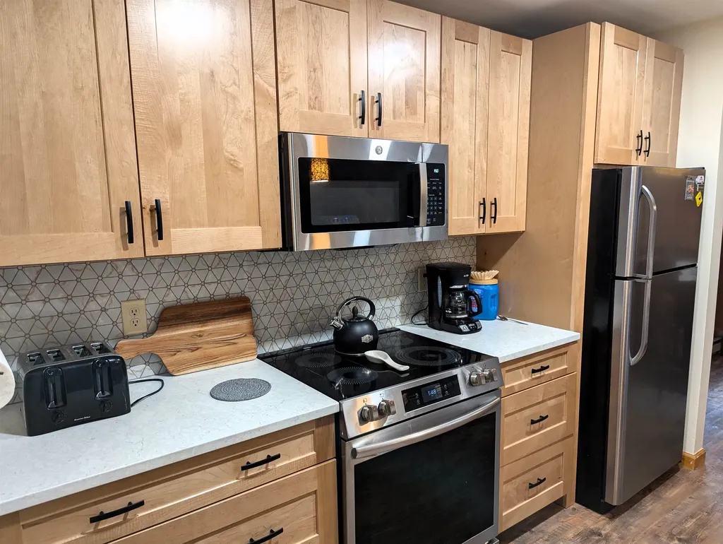 29 Riverfront Drive Woodstock NH 03262