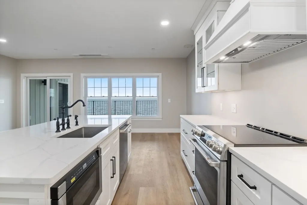 465 Ocean Boulevard Hampton NH 03842