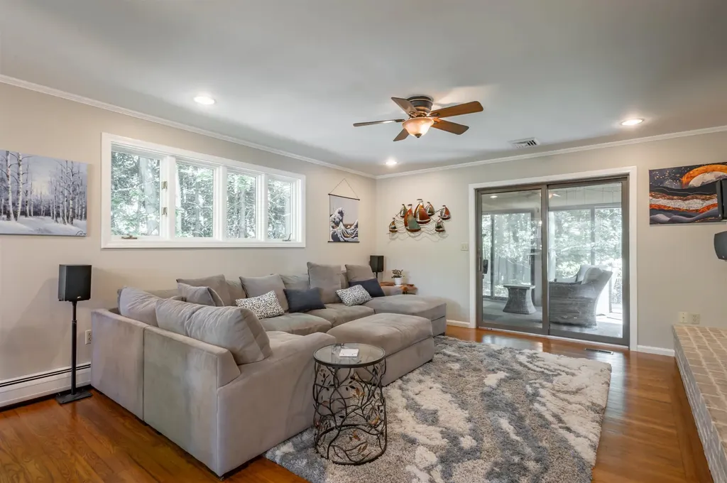 14 Wentworth Street Nashua NH 03060