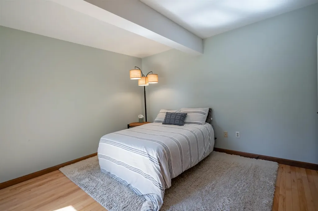 14 Wentworth Street Nashua NH 03060