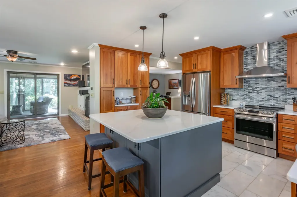 14 Wentworth Street Nashua NH 03060