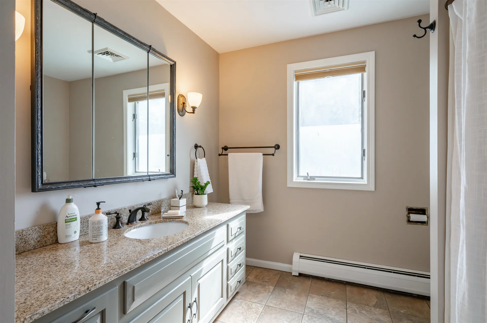 14 Wentworth Street Nashua NH 03060