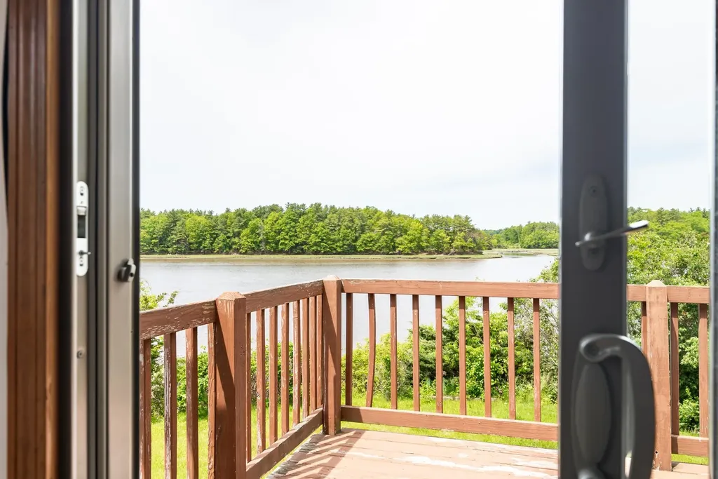 131 Spur Road Dover NH 03820