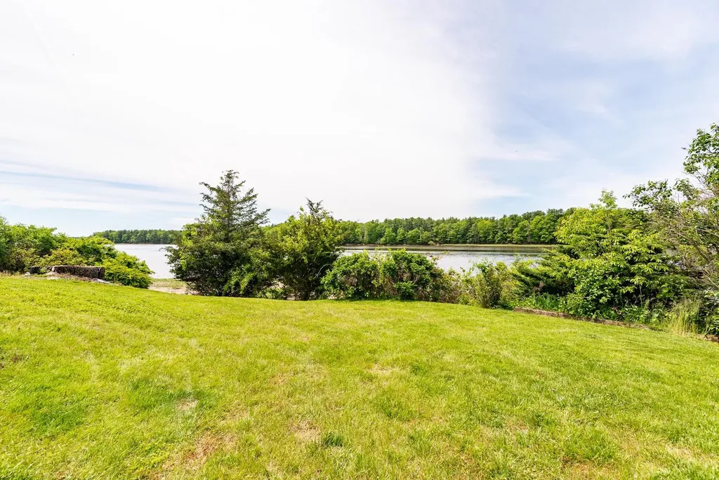 131 Spur Road Dover NH 03820
