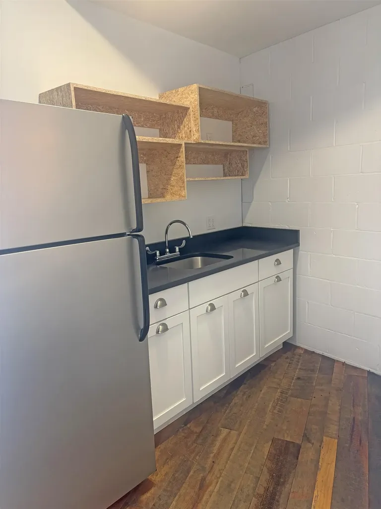 96 Penhallow Street Portsmouth NH 03801
