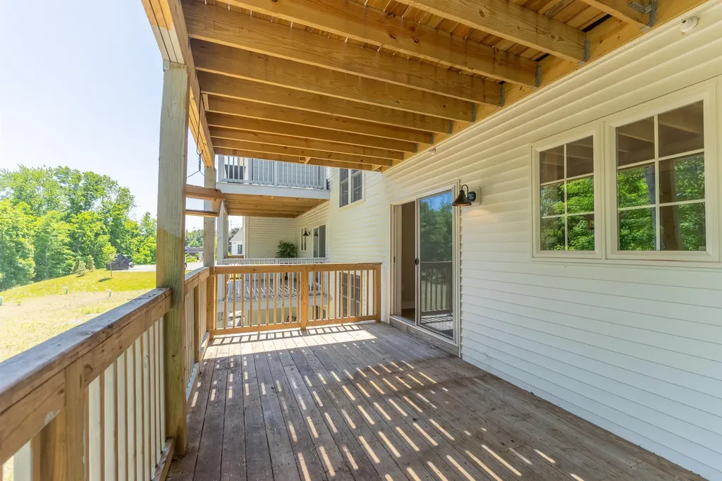 4-8 Beaver Brook Way Pelham NH 03076