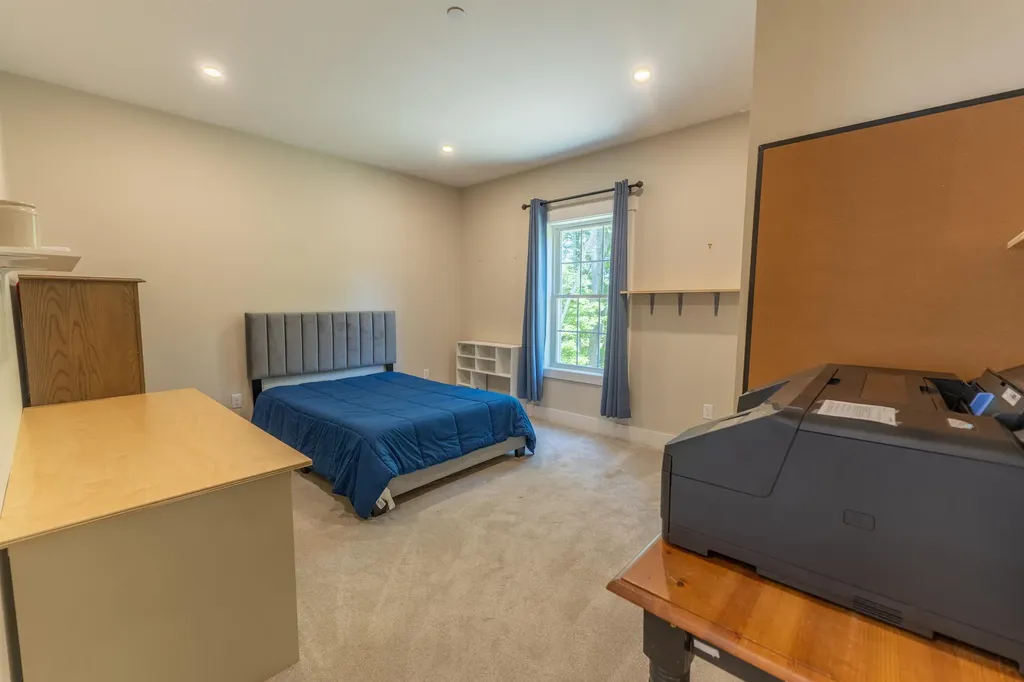 4-8 Beaver Brook Way Pelham NH 03076