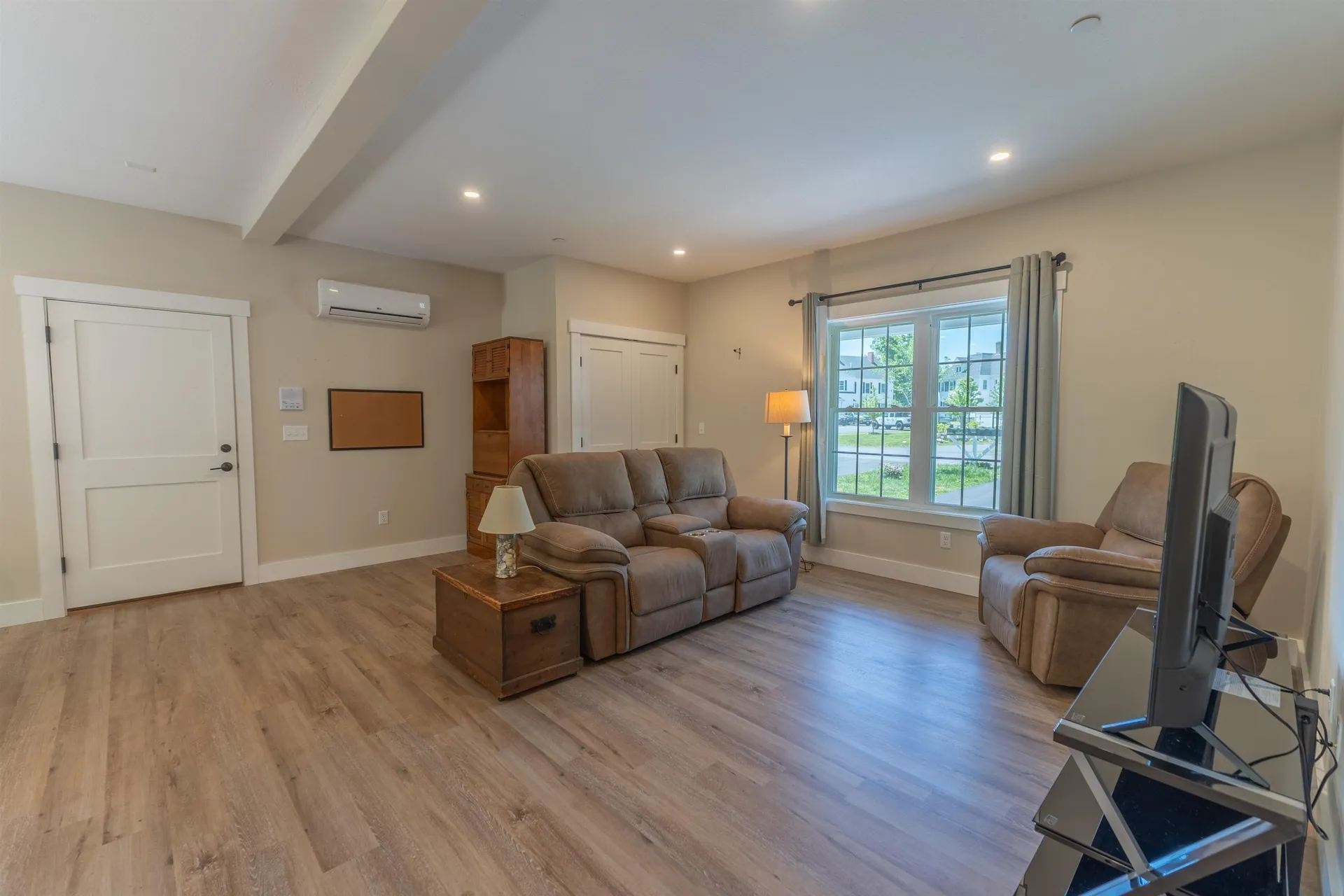 4-8 Beaver Brook Way Pelham NH 03076
