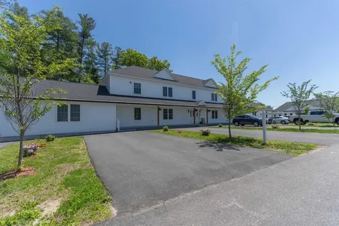 4-8 Beaver Brook Way Pelham NH 03076