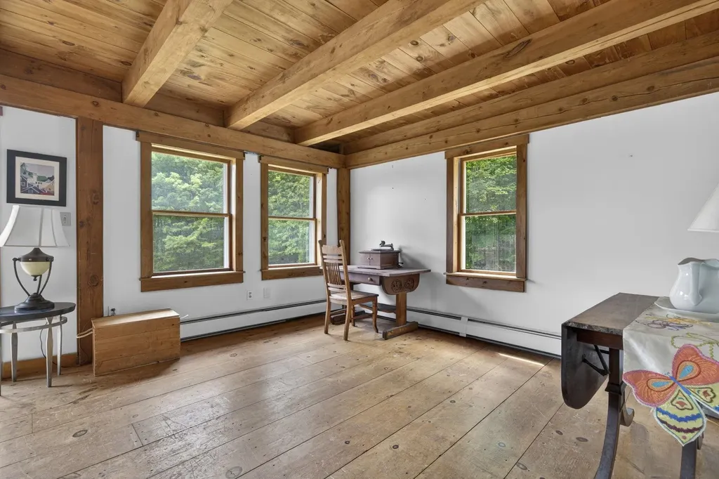 133 Hackett Hill Road Hooksett NH 03106