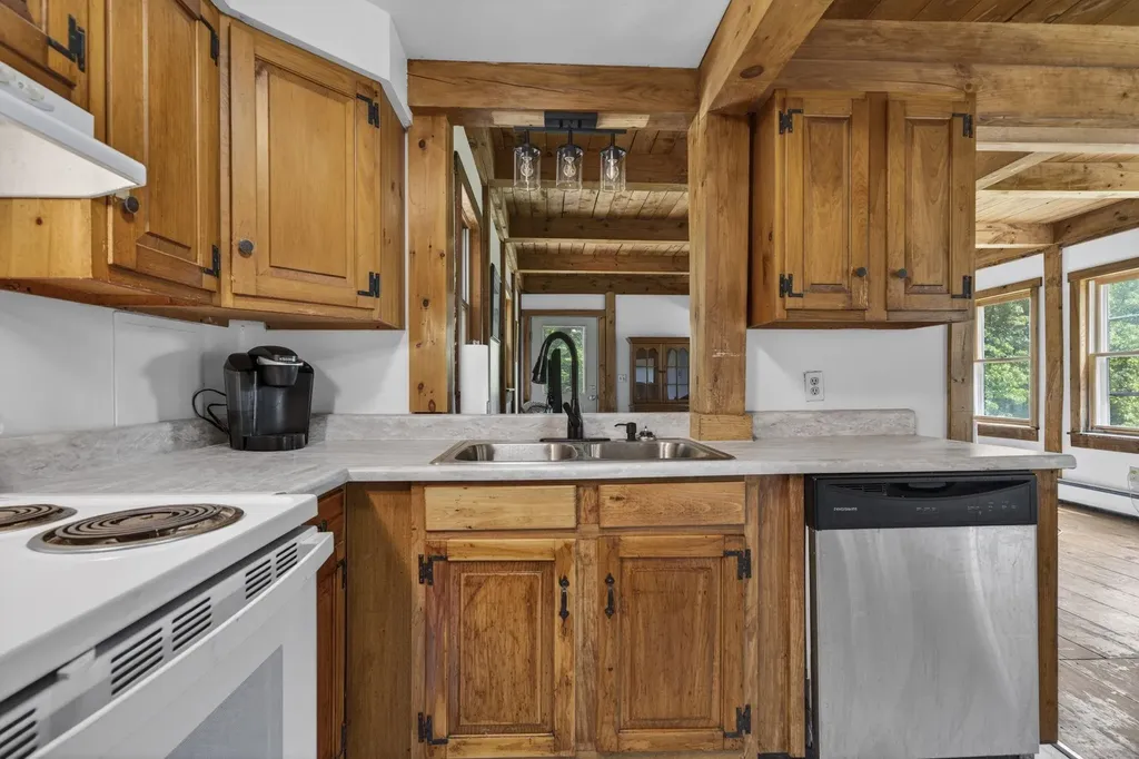 133 Hackett Hill Road Hooksett NH 03106
