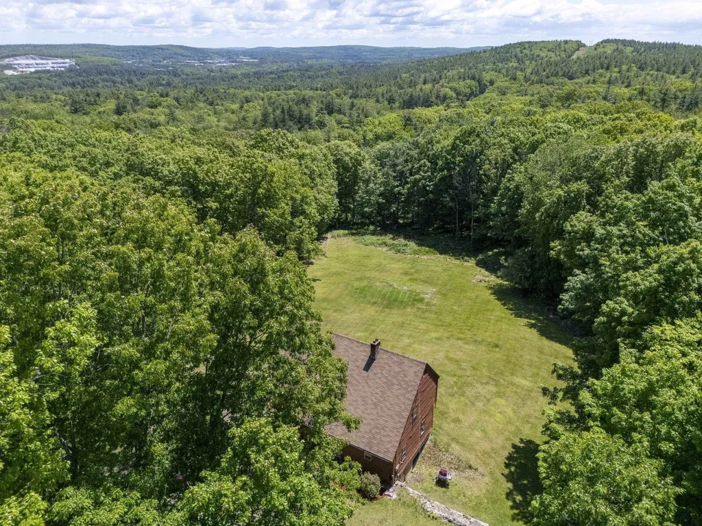 133 Hackett Hill Road Hooksett NH 03106
