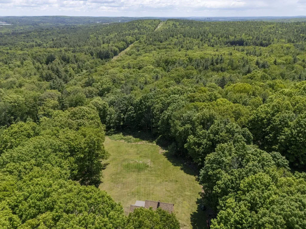 133 Hackett Hill Road Hooksett NH 03106