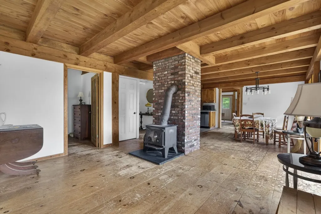 133 Hackett Hill Road Hooksett NH 03106