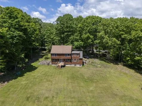 133 Hackett Hill Road Hooksett NH 03106