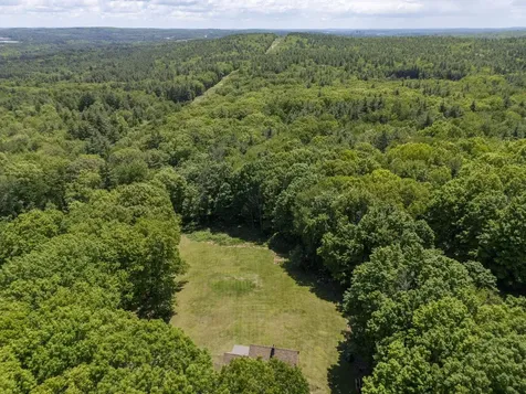 133 Hackett Hill Road Hooksett NH 03106